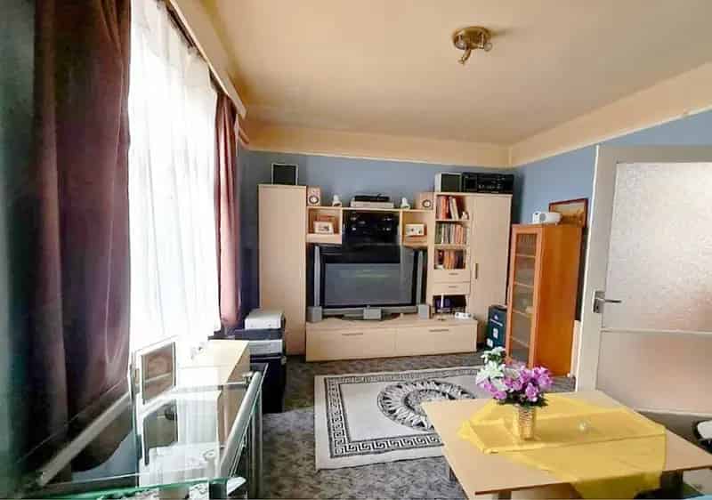 Csillaghegyi 2 Lakásos Családi Ház Eladó 513 nm-es Telken