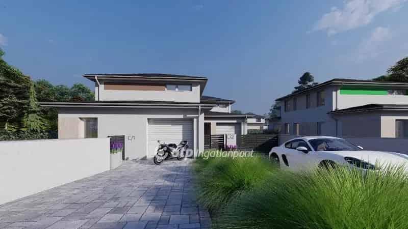 Ház Kiadó , Debreceni járás, Alföld és Észak