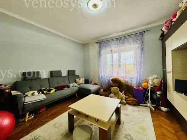 Hangács 80 nm-es felújított családi ház eladó