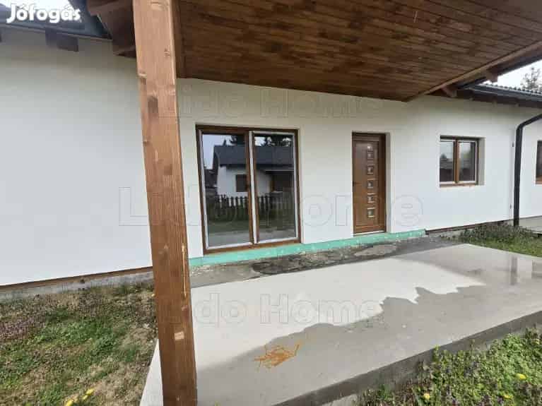 Eladó Ikernyaraló Balatonmáriafürdőn