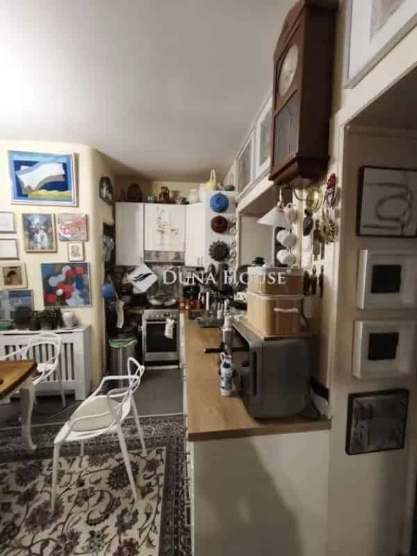 185m2-es 4 1 szobás családi ház 384m2-es kerttel XIII kerületben