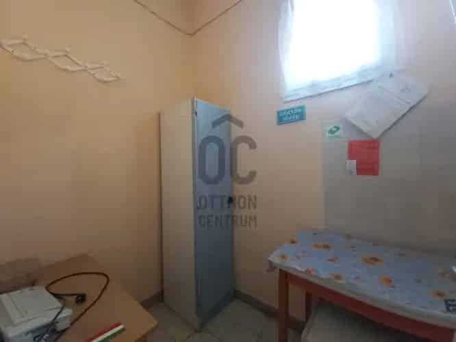 Boldogi üzleti ingatlan eladó 84nm 650nm telekkel