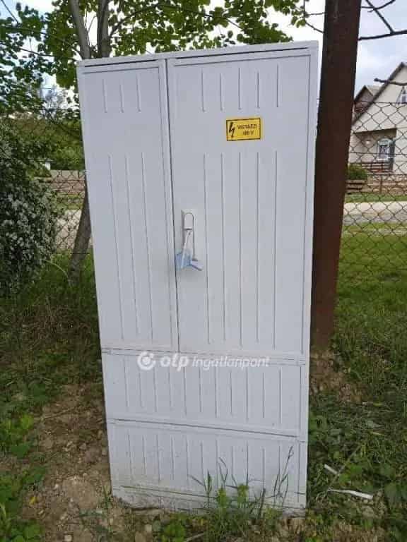 Csehbánya 10664 nm-es Telek Szerkezetkész Házzal Eladó