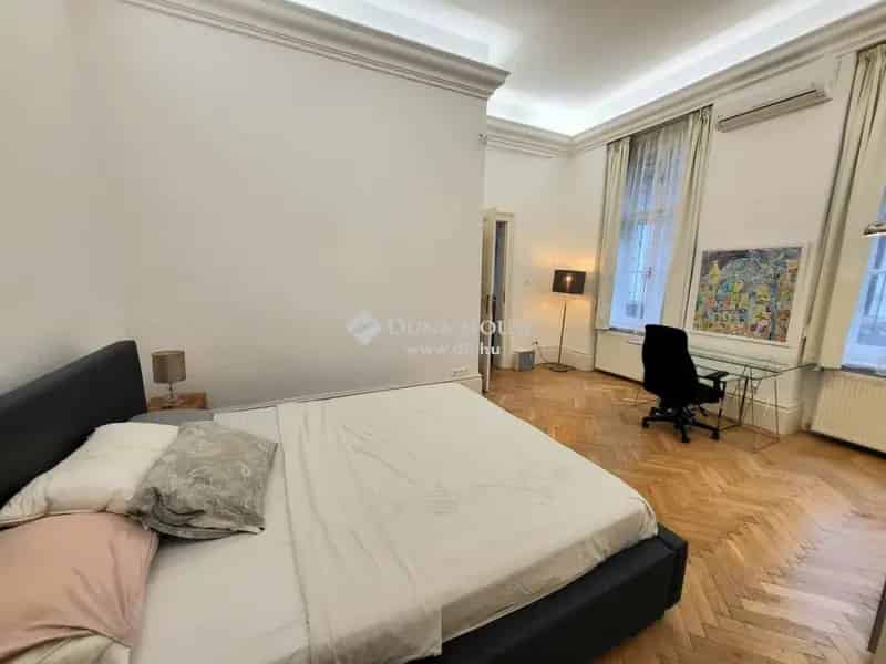 Andrassy ut Nagypolgari Lakas Elado 105nm 3 szoba