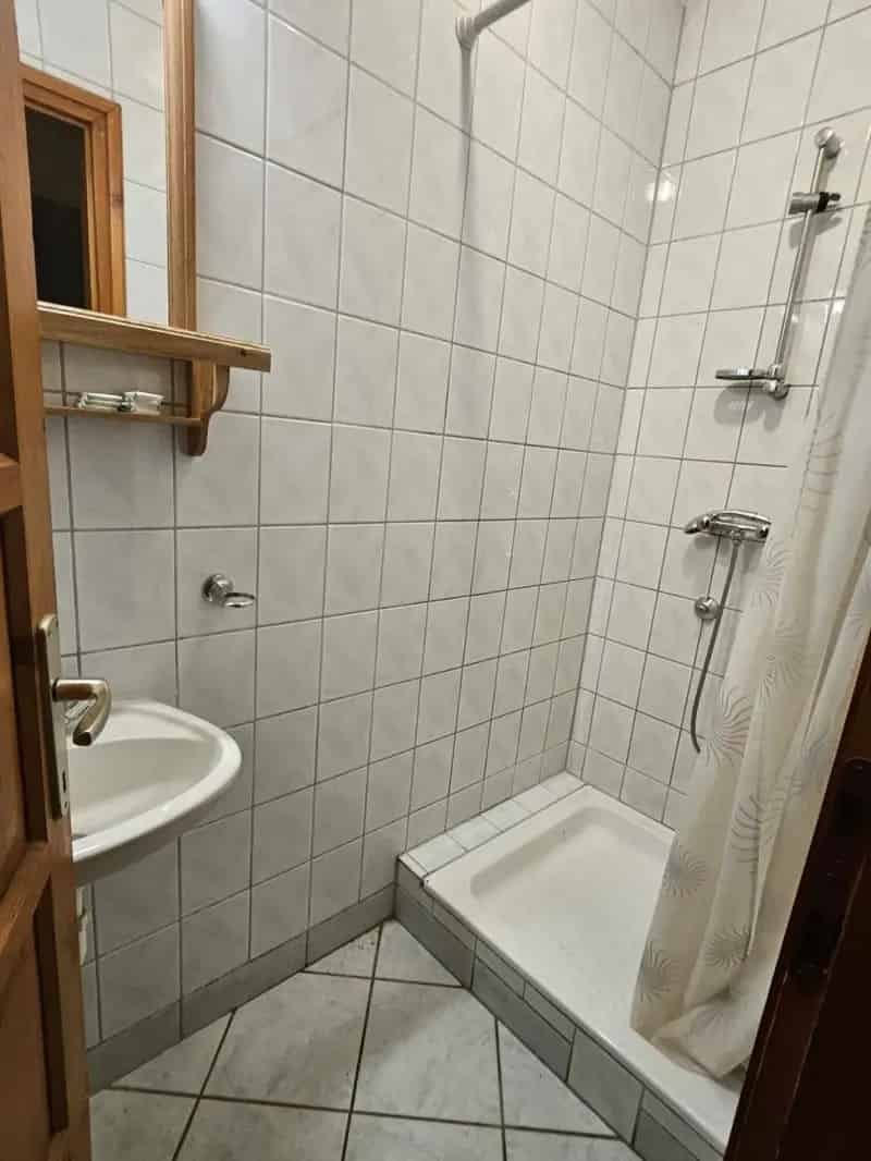 Elado Fogado Etterem Batonyterenyen 16 Szoba 150 Fereny