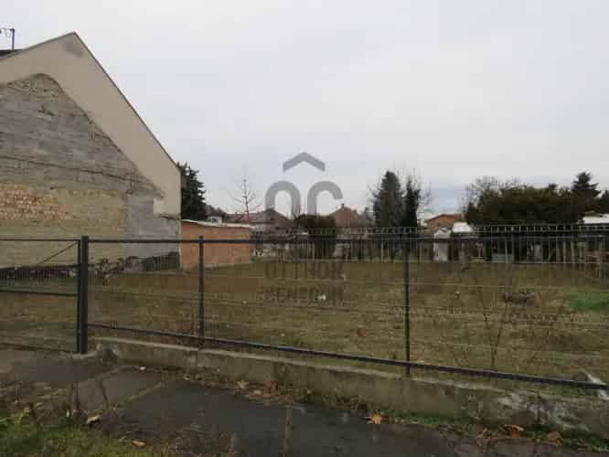 Budapest XV kerulet elado telek 20x20m Lke-1ik-3