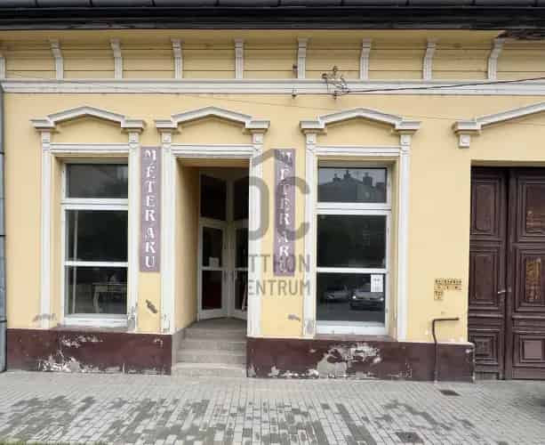 Tolnai családi ház eladó városközpontban felújításra vagy befektetésre