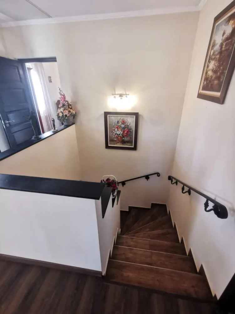 160 m2-es Luxus Családi Ház Fóton - 6 Szoba, Szauna, Jakkuzzi