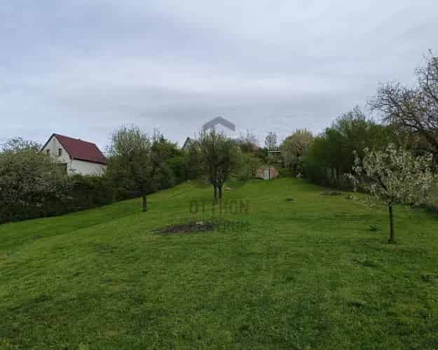 Pomáz eladó telek 2269 nm zártkert Budapest közelében
