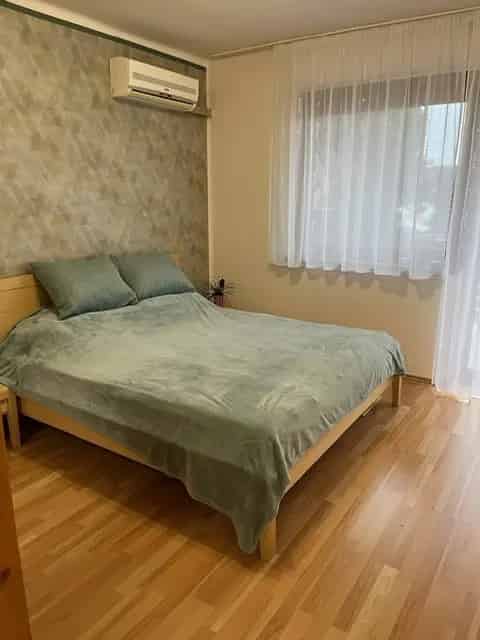 Felujitott 5 szobas sorhaz Debrecen Akademia kertben