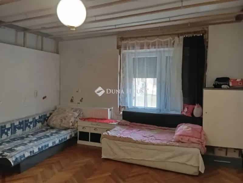 Egerág 130m2-es Családi Ház 40m2 Melléképülettel
