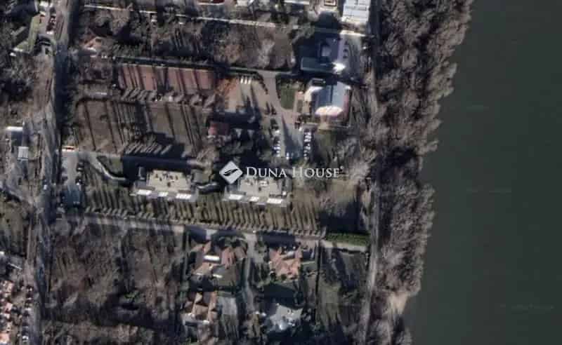 Duna parti telek eladó Római part exkluziv befektetés