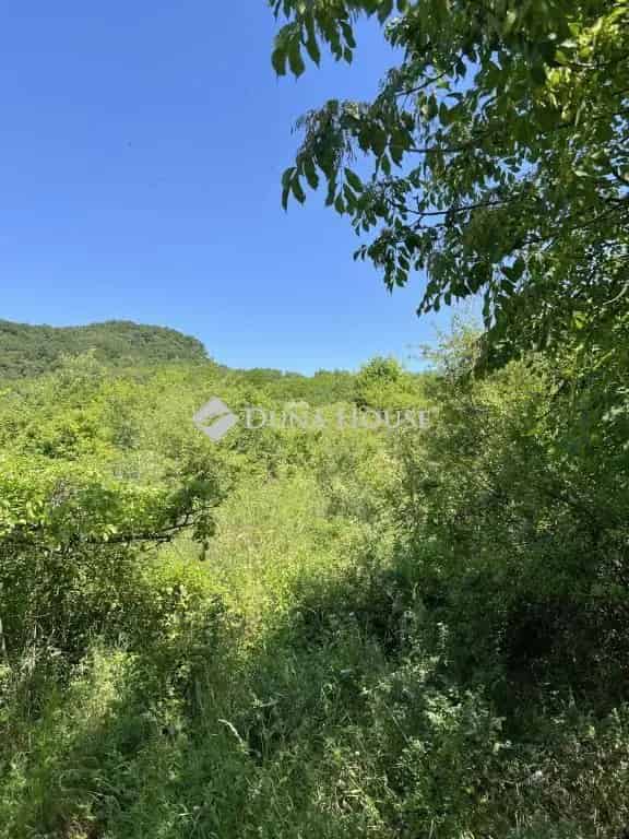 Bajót Panorámás Zártkerti Telek Eladó