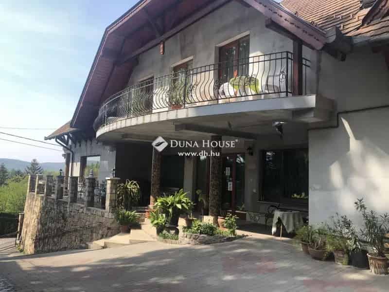 Dunai Panorámás 12 Apartmanos Vendégház Eladó