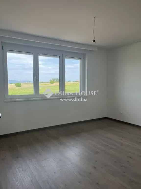 Fóti Ikerház Eladó - 150 nm - 4 Hálószoba - Új Építésű