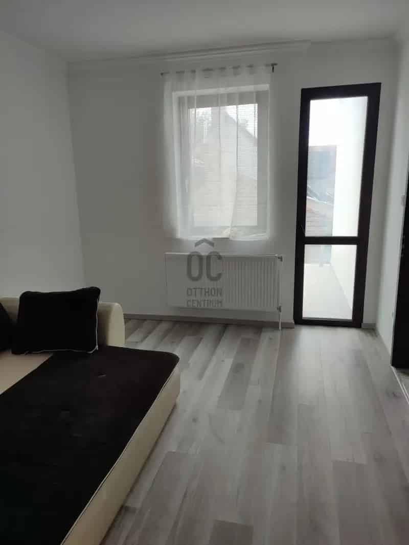 Újpest Megyer 80 nm-es felújított sorház lakás eladó