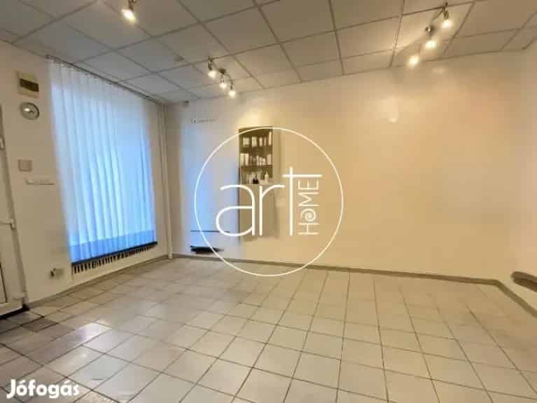 Eladó Üzlethelyiség Szeged Belvárosában - 27m2 - Alacsony Rezsi