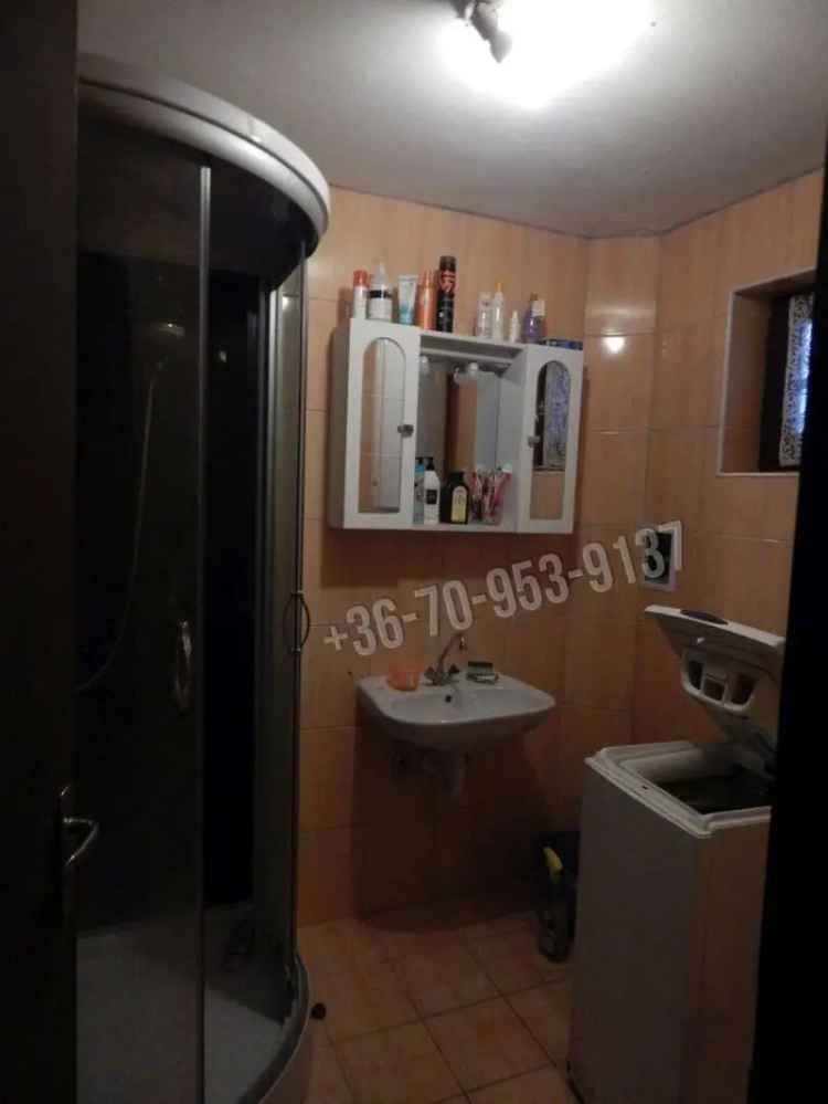 Balatonszepezd hétvégi ház eladó - 3 szintes apartmannal