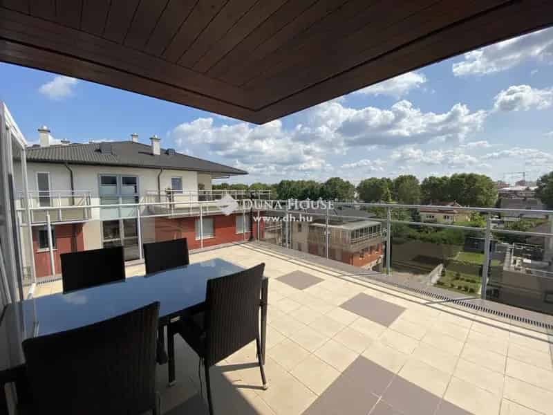 Győr Révfalu Penthouse Lakás Kiadó 105 nm Terasz Teremgarázzsal