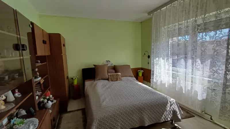 97 nm-es 3 szobás családi ház Miskolc Szirma csendes mellékutcájában