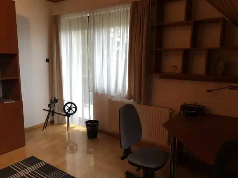 250 nm-es családi ház Budapest XI. kerület közelében