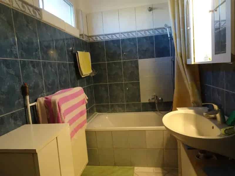 Balatonfüredi Felújított Sorház Eladó - 5 Szoba, Garázs