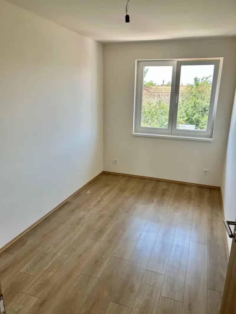 Derecskei 3 szobás, teraszos lakás eladó - azonnal költözhető