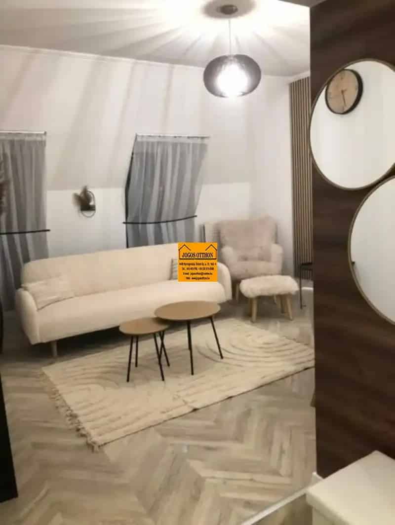 Eladó felújított 2 szobás tégla lakás Nyíregyháza belvárosában