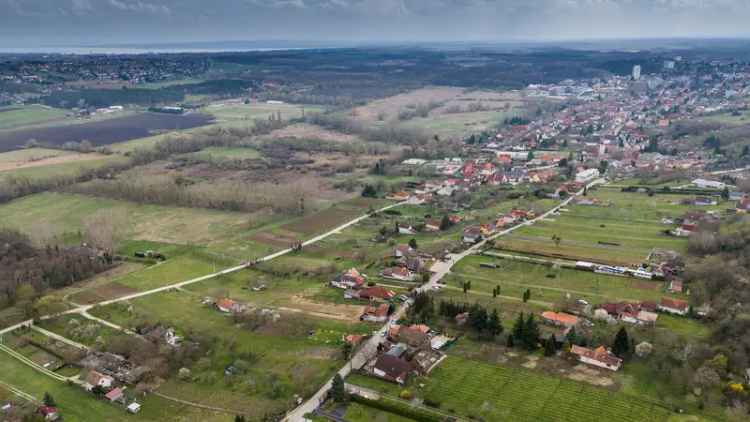 Hévízi Panorámás Családi Ház Eladó - Befektetésnek is Alkalmas