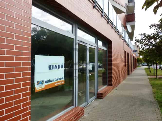 Budapest XXI kerület 653m2-es Kiadó Üzlethelység HÉV vonal