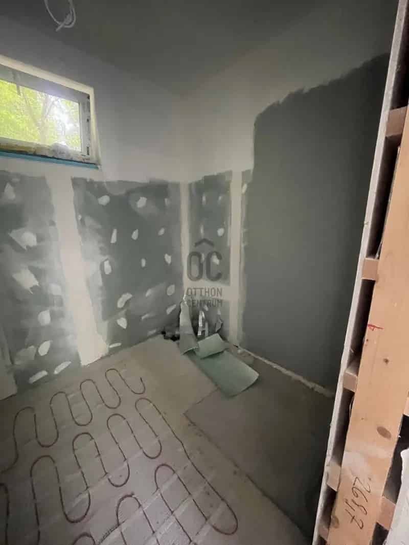 Sopron Nemeskúti út csendes telek eladó házal