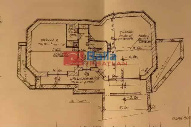 260 nm-es családi ház Kozárdon dupla garázzsal és medencével