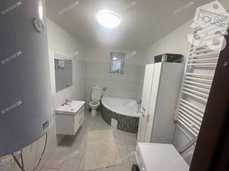 150 m2-es Felujitott Családi Haz Szolnokban