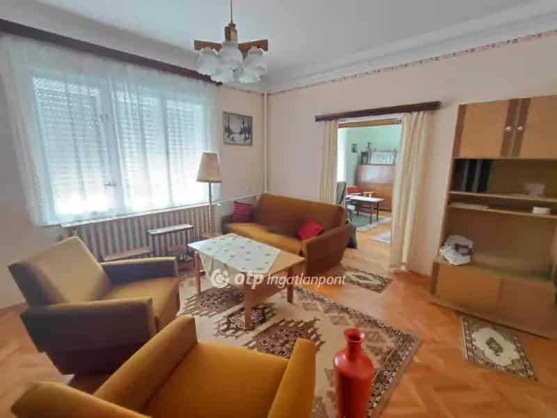 70nm-es családi ház Csányban 1314nm-es telken eladó