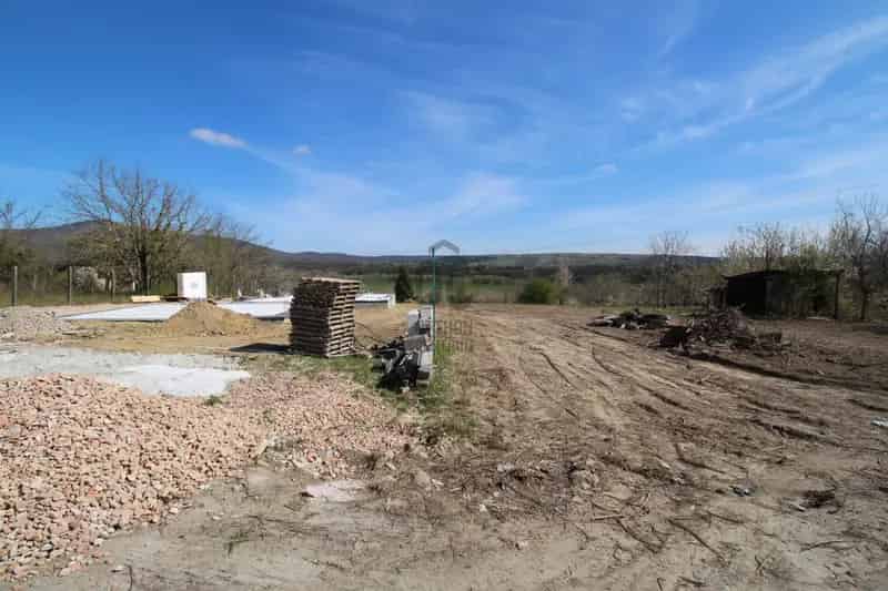 Vácnál telek eladó 3 ikerház építési lehetőséggel panorámával