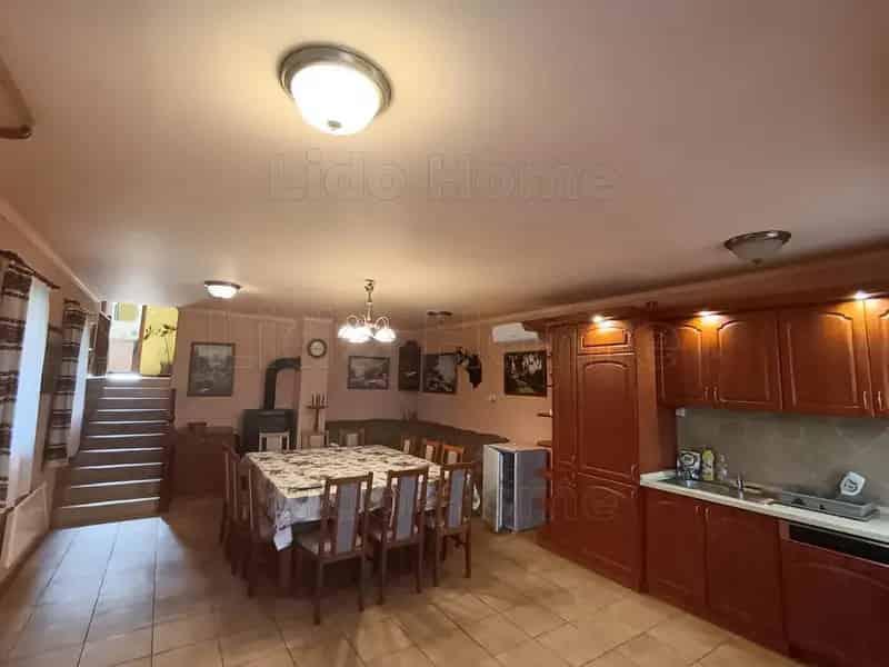 Balatonedericsi panorámás családi ház eladó