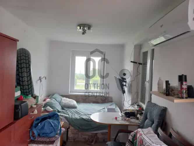 Mencshelyi panorámás félházrész eladó