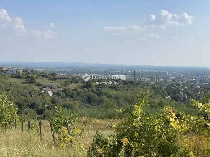 Váci építési telek eladó panorámával 1435 m2