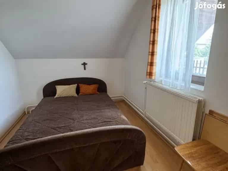Pécs Bálicsi úton eladó 3 szintes családi ház