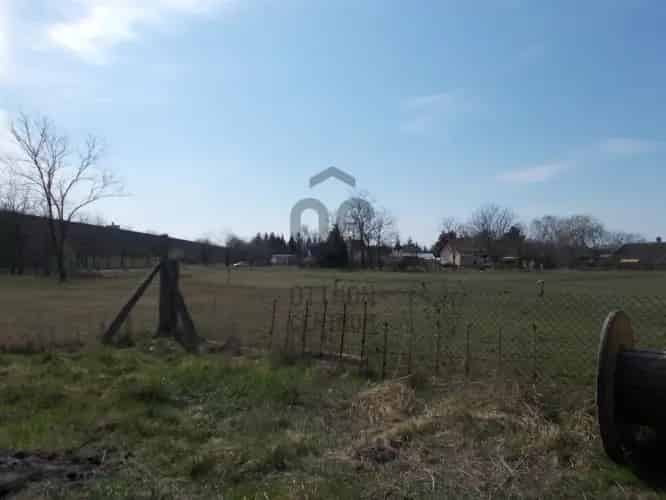 Kecskeméti eladó telek M5 autópálya mellett