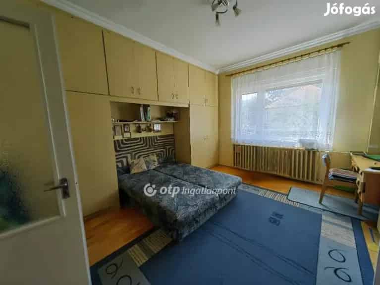 Eladó ház Kecskemét kertvárosban 100m2 1061m2 telekkel