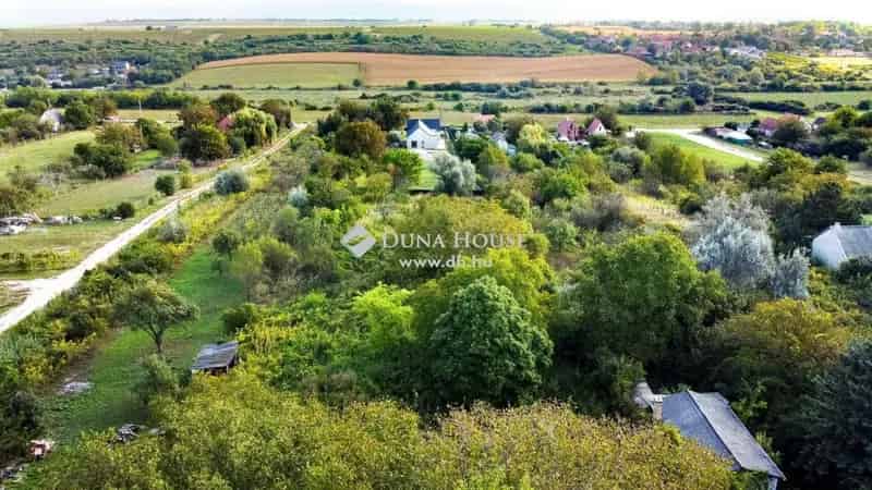 Etyeki panorámás telek eladó 4020 m2