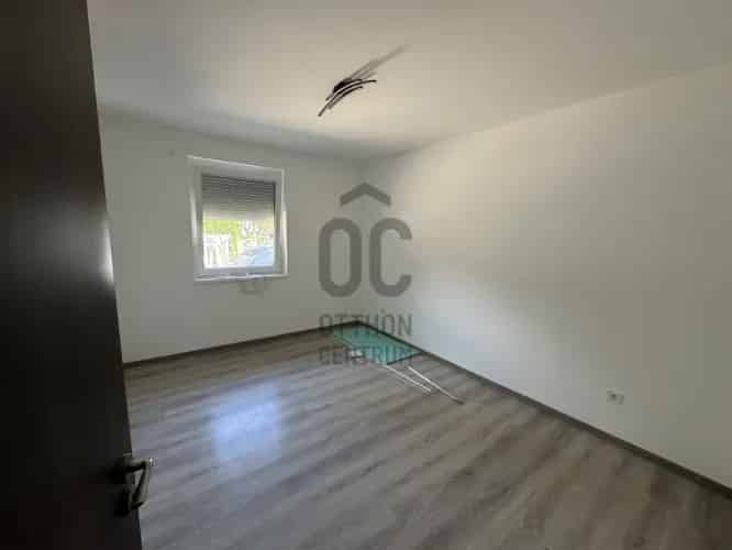 Ercsi új építésű ikerház eladó - zöld panoráma - hőszivattyú