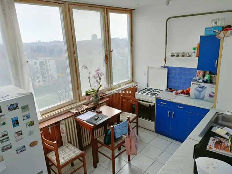 Szombathely Rohonci út 2 szobás lakás eladó