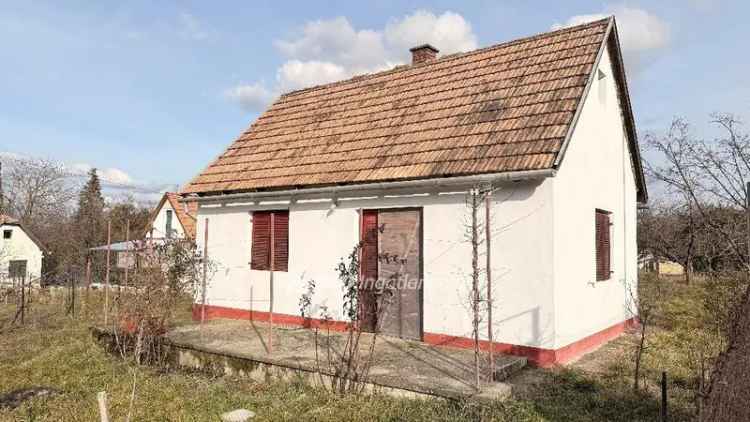Pell"]).rd Sz"]).l").hegy Z").rtkert 35 m2 1300 m2 telekkel
