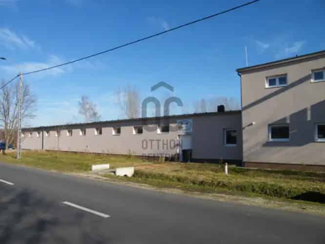 Nagyatád Telephely Eladó 3360m2 Telek Iroda Csarnok Garázs