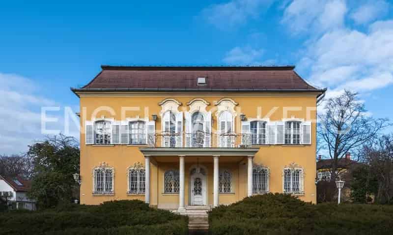 Neobarokk Villa Elado a Rozsadombon