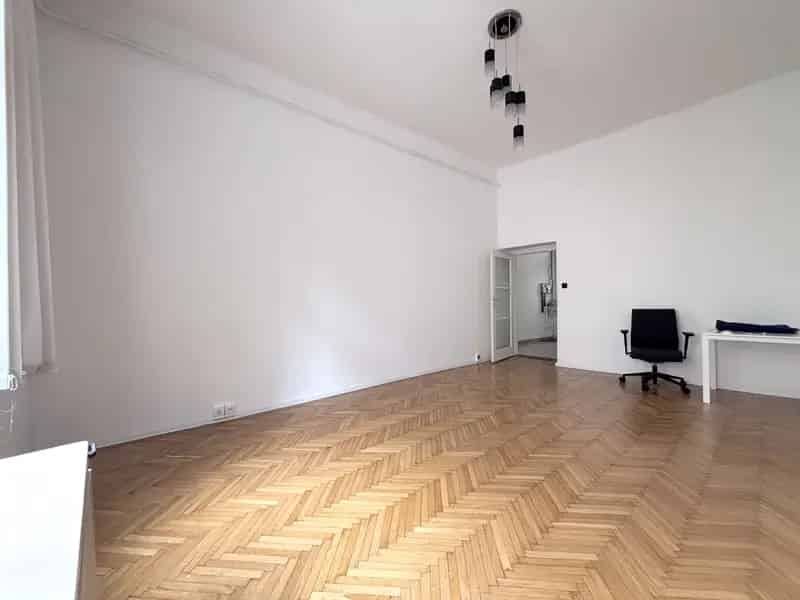 XI kerület Móricz Zsigmond tér közelében 40 nm-es 1 szobás polgári lakás eladó