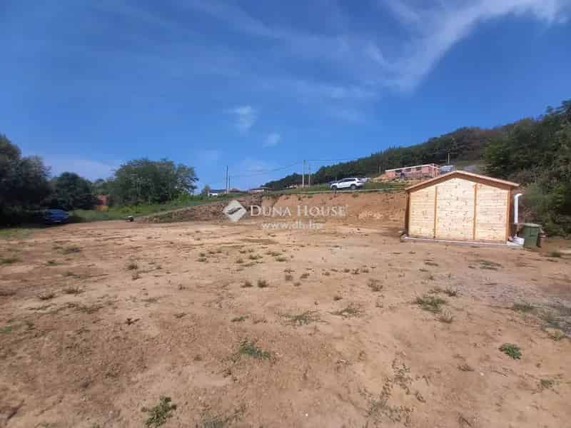 896 m2-es építési telek Nőtincsen