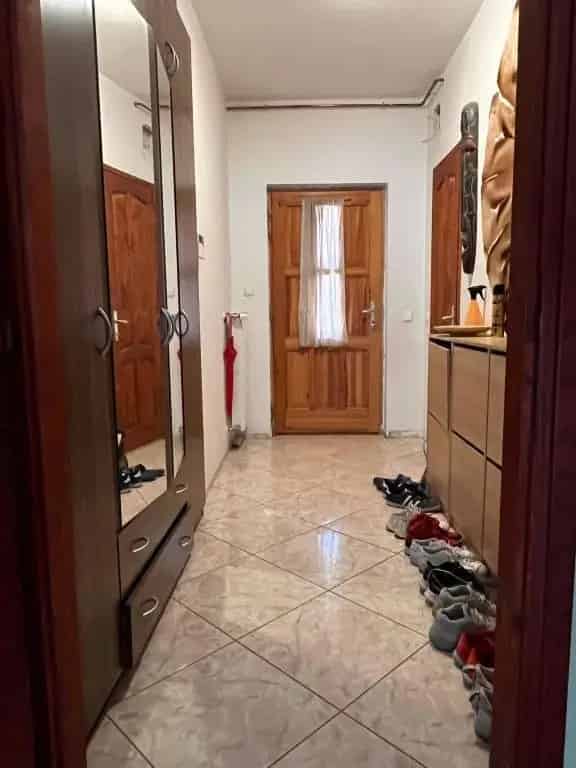 Két Generációs Ház Mogyoródon 915 nm-es Telken